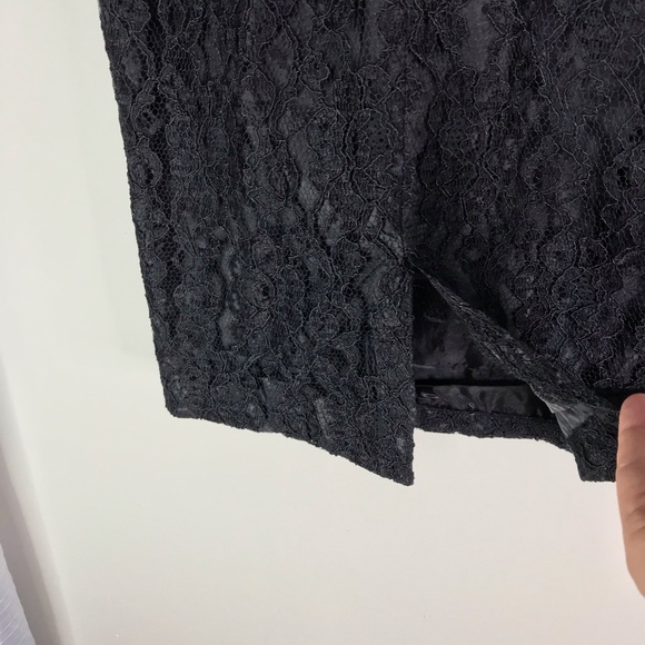 Expo Nite Sleeveless Fitted Lace Lined Dress Size 4 Knee Length Back Zipper - Picture 8 of 14